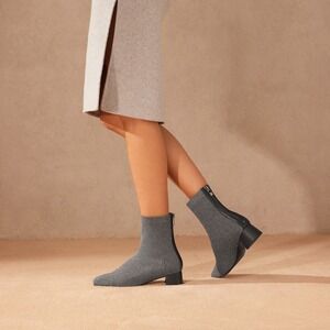 Vivaia Women's Grey Knit Sock Ankle Boots Block Heel Zipper Size 8.5